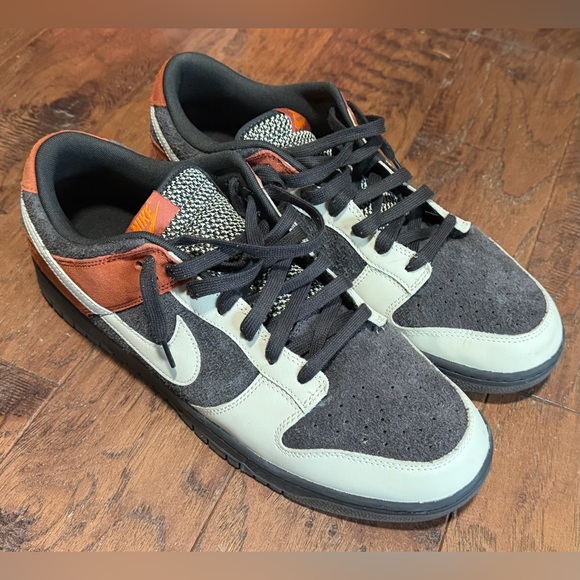 Nike Dunk Low Red Panda - Picture 2 of 14